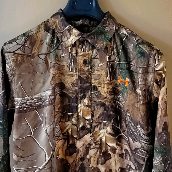 Under Armour Other - Under Armour Outer Shell with Realtree design M
